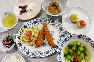 手作りの美味しい昼食